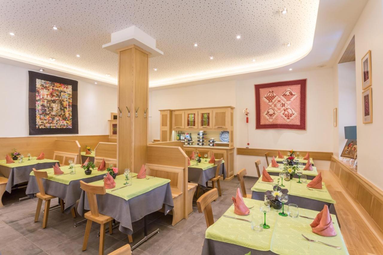 Hotel Restaurant Collin Ferrette 외부 사진